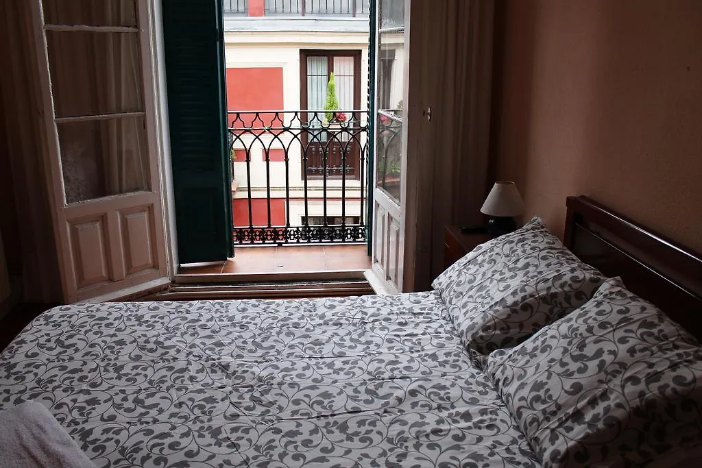 Pension Manoli Bilbao Guest house